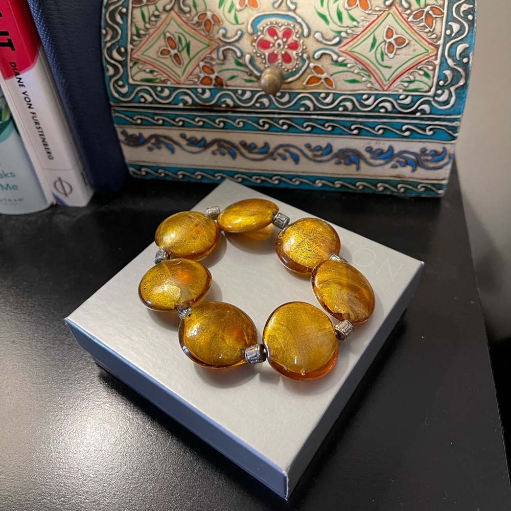 NWOT Milanese Stone Bracelet in Gold